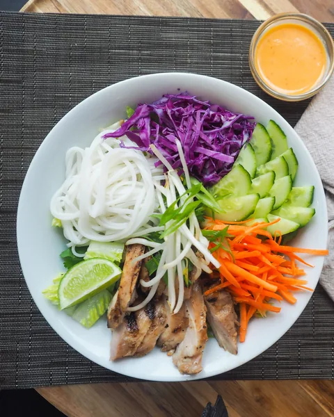 Chicken noodle bowl with fresh vegetables — bowl recipes