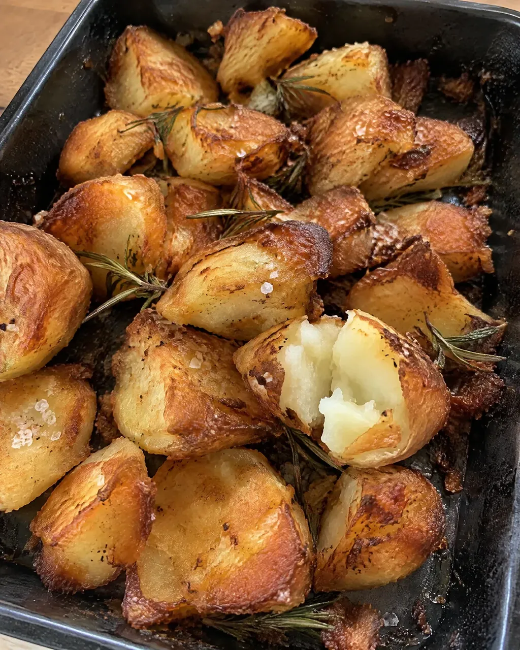 Crispy Roast Potatoes (Boiled First, Shaken in the Pot, Roasted in Hot ...