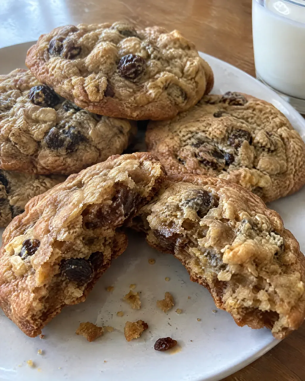 Thick and Chewy Oatmeal Raisin Cookies (The Lunchbox Ones)